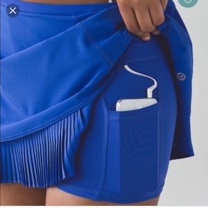 Lululemon city sky run by skirt